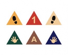 Háromszög  grafikával 50 cm - standard színekben